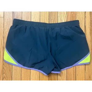 Under Armour Women's Athletic Shorts Gray Purple Size Medium Run Gym Workout thumbnail 4