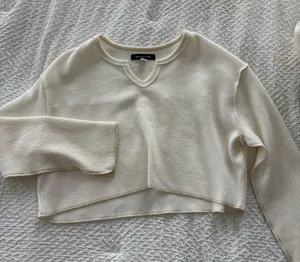 Urban Outfitters Sweater/ Long Sleeve thumbnail 2