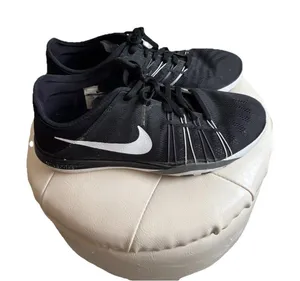 Nike Womens Free TR 6 833413-001 Black Running Shoes Sneakers Size 7.5‎ thumbnail 1
