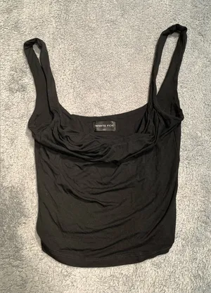 White fox black cropped tank top XS thumbnail 1