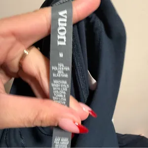 Vuori Daily Legging Navy Ink Blue Cropped- Size Medium thumbnail 5