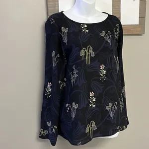 LOFT Black and Navy CrewNeck Floral Long Sleeve Blouse with Side Slits- Medium thumbnail 3