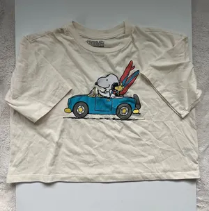 Cream Peanuts Graphic Tee with Blue Car and Red Surfboards thumbnail 1