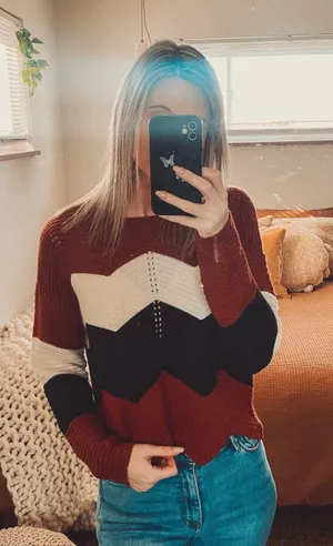 Full Circle Trends Cropped Block Sweater thumbnail 1