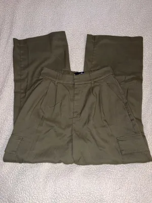 Hollister Ultra High-Rise Wide-Leg Pants thumbnail 5