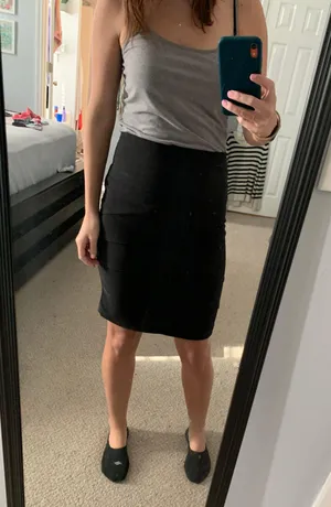 Valia Black Pencil Skirt Size 6 thumbnail 1