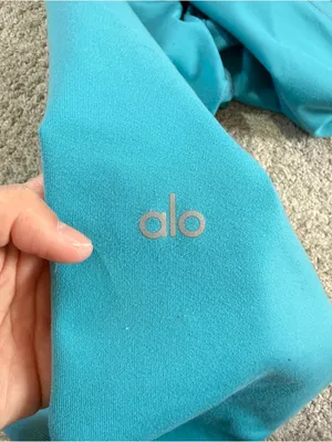 Alo Yoga Women’s Criss Cross Capri Leggings Mid Rise in Blue 6 thumbnail 9