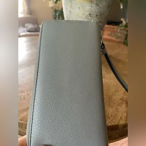 Free with purchase 🛍️Anne Klein” wallet thumbnail 5