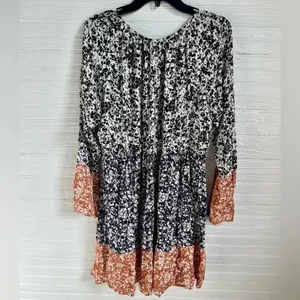 143 Story by Line Up Tiered Flowy Dress Long Bell Sleeve Floral Print M thumbnail 2