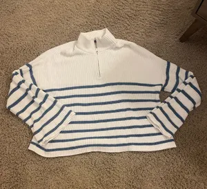 Edikted Sweater thumbnail 1