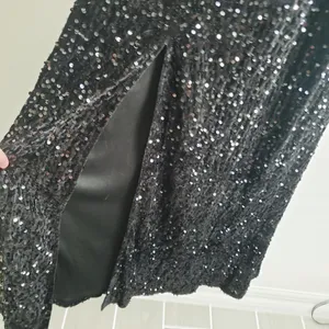 Baltic Born Monroe Sequin Gown Maxi New Without Tags thumbnail 6