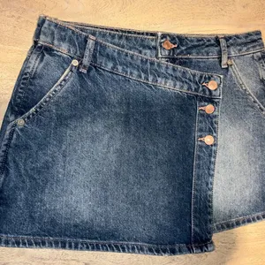 FREE PEOPLE Wynne Denim Mini Skirt in Cornflower Blue Size 28 New NWOT Wrap thumbnail 5