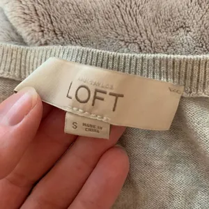 Ann Taylor LOFT Floral Cotton Silk Blend Lightweight Crew Neck Sweater‎ Gray S thumbnail 6