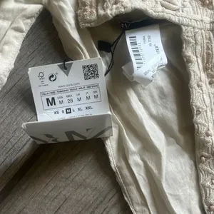 Zara Cream Sleeveless Embellished Bustier Top thumbnail 7