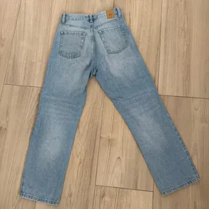 Zara Light Blue Denim Jeans. Girlfriend/Straight Fit thumbnail 2