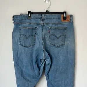 Levi's Women's Size 20w Boyfriend‎ Jean 🗝️ thumbnail 5