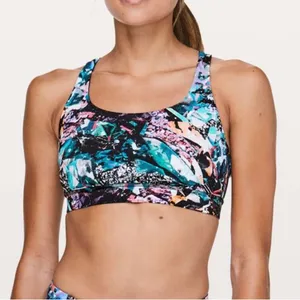 Lululemon Energy active workout bra in crush multi size 10 thumbnail 2