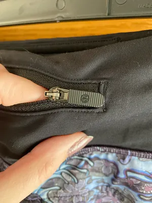 Lululemon Speed Shorts Up 2.5" Lined Dark Floral Print 8 thumbnail 3