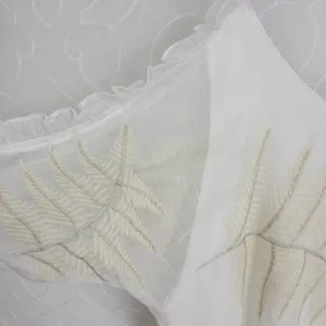 Gimmicks Womens Blouse‎ Size Medium Cream/White Floral Sheer Sleeveless V-Neck thumbnail 2