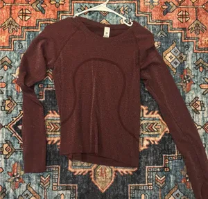 Lululemon Top Long Sleeve thumbnail 1