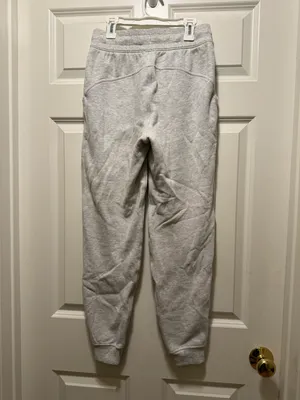 Lululemon Scuba High Rise Grey Sweatpants thumbnail 3