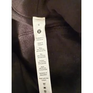 Lululemon Scuba Full-Zip Hoodie Black Size 6 Women's Flaw‎ thumbnail 7