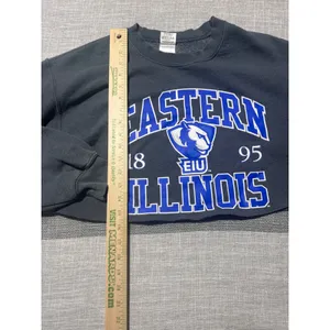 Gildan Eastern Illinois EIU Panthers Cropped Sweatshirt Womens‎ Size Medium thumbnail 2