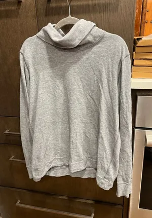 lululemon pullover Light gray‎ size 8 Cowl Neck thumbnail 1