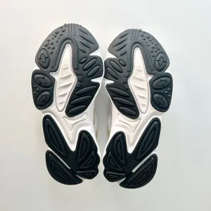 Adidas Ozweego Running Sneakers Shoes Athletic White Grey Women 7.5 / Men 6 thumbnail 8