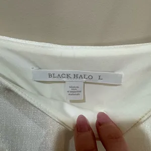 Black Halo Dixie‎ Tiered Crepe Dress White, size Large thumbnail 4