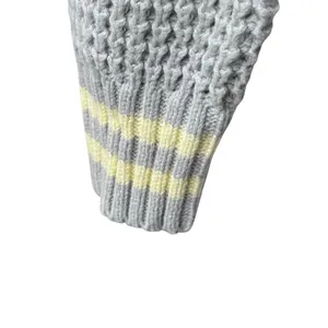 American Eagle Women's Size Small‎ Gray Cable Knit Sweater Crew Neck Fisherman thumbnail 3