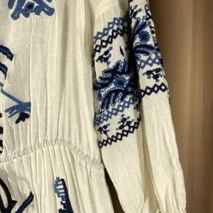 Free People Mini Dress Medium White Embroidered Blue Boho Cinch Artsy Beachy thumbnail 6