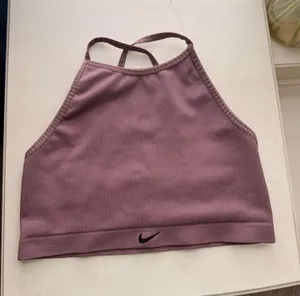 Nike Sports bra thumbnail 1