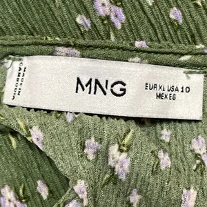 MNG Mango Green Floral Short Sleeve V Neck Empire A Line Maxi Dress Size 10 thumbnail 4