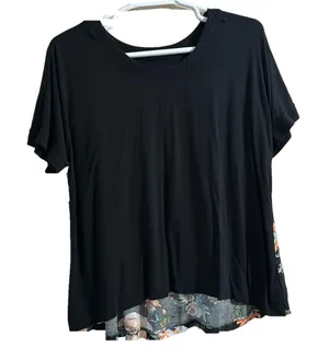 Ava & Viv Black/Floral Blouse thumbnail 1