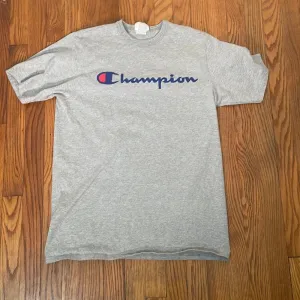 Vintage Champion Logo‎ T Shirt Grey Short Sleeve Graphic Tee Women's Size Large thumbnail 1