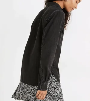 Madewell Denim Button Up Shirt in Lunar Wash Ash Black thumbnail 7