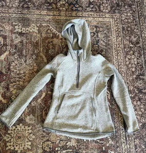 Lululemon jacket thumbnail 1