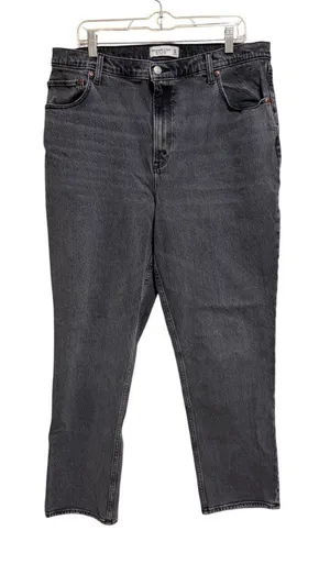 Abercrombie & Fitch Curve Love The '90s Straight Ultra High Rise Gray Jeans thumbnail 1