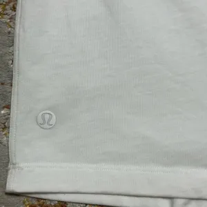LULULEMON Pride T-Shirt size 0 white thumbnail 9