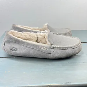UGG Ansley Light Grey Suede Sheepskin Lined Moccasin Slippers Womens 10 thumbnail 3