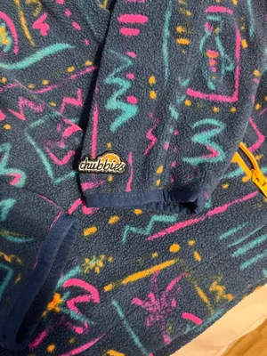 Chubbies Pullover thumbnail 3