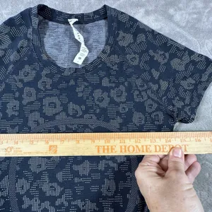 Lululemon Swiftly Tech Short Sleeve 2.0 Shirt Womens 6 Floral Print Fitted thumbnail 12
