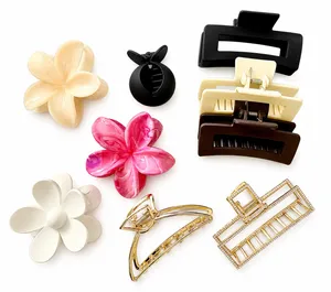 Stylish Hair Clips thumbnail 1