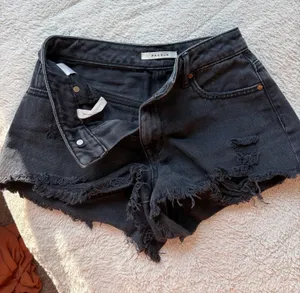 Pacsun black jean shorts thumbnail 1