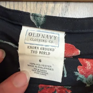 Vtg Old Navy Floral Rose Print Maxi Skirt Black Red Size 6 A Line Midi thumbnail 3