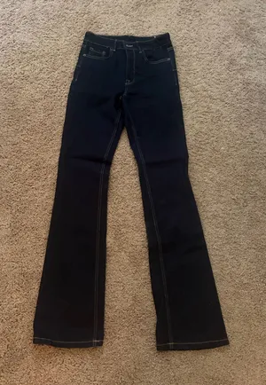 ZARA Jeans High-Rise thumbnail 1