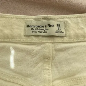 Abercrombie The 80’s Mom Jeans Ultra High Rise size 8 / 29 thumbnail 10