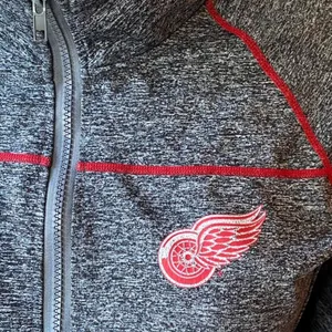 DETROIT RED WINGS Hockey Team Apparel Zip Up Jacket ~ Women's Size LARGE thumbnail 4