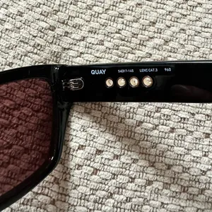 QUAY Australia No Apologies Angled Square Sunglasses NEW Black / Brown NIB thumbnail 6